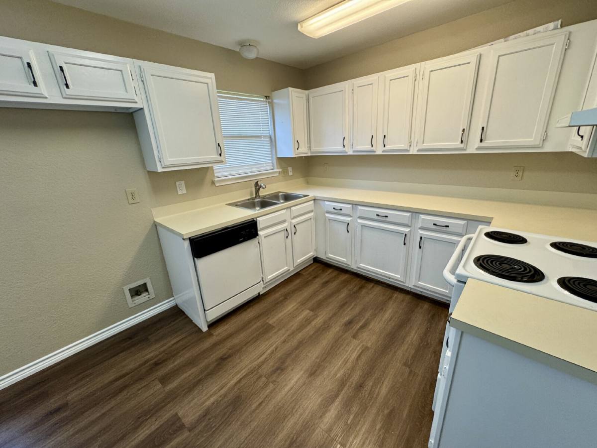 House for rent at 7206 Smokey Hill Rd, Austin, TX 78736