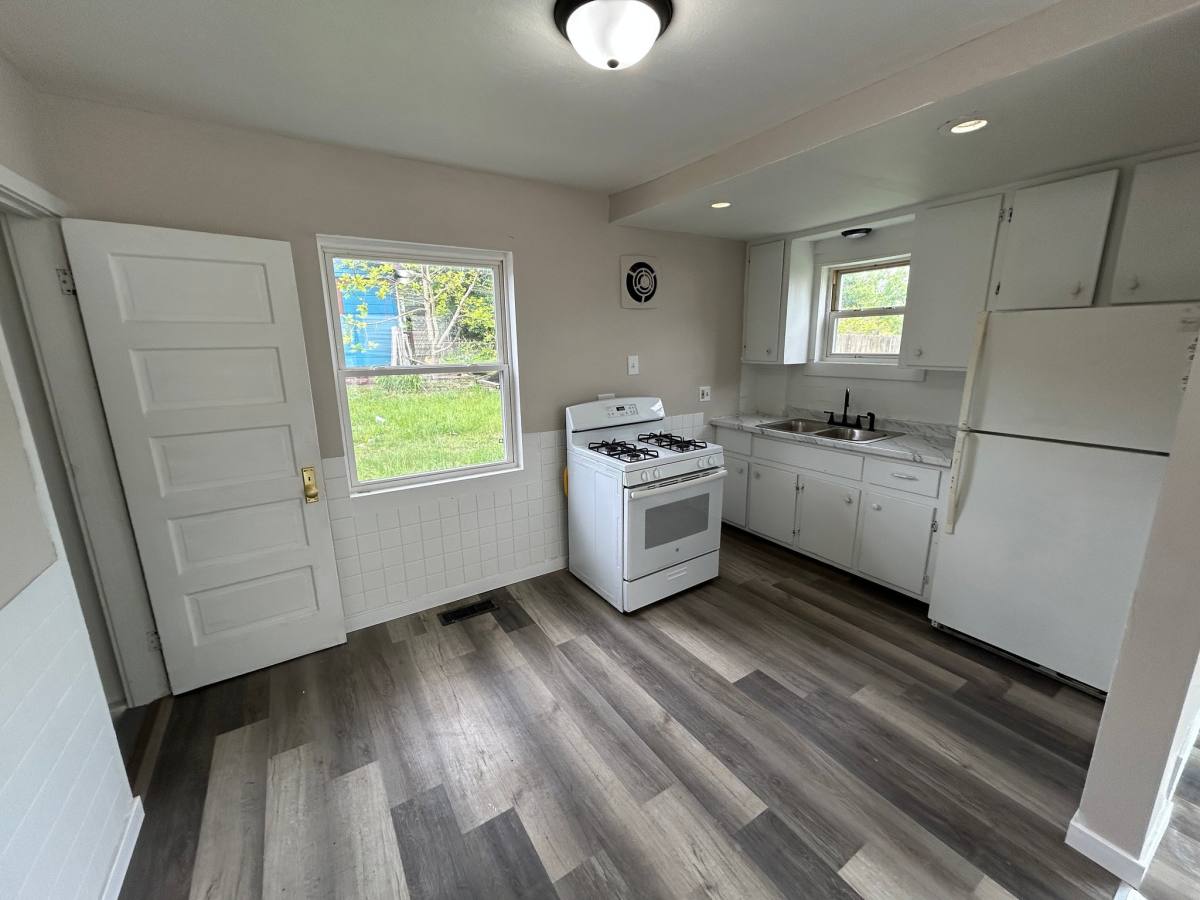 House for rent at 109 Kent Court, Akron, OH 44305