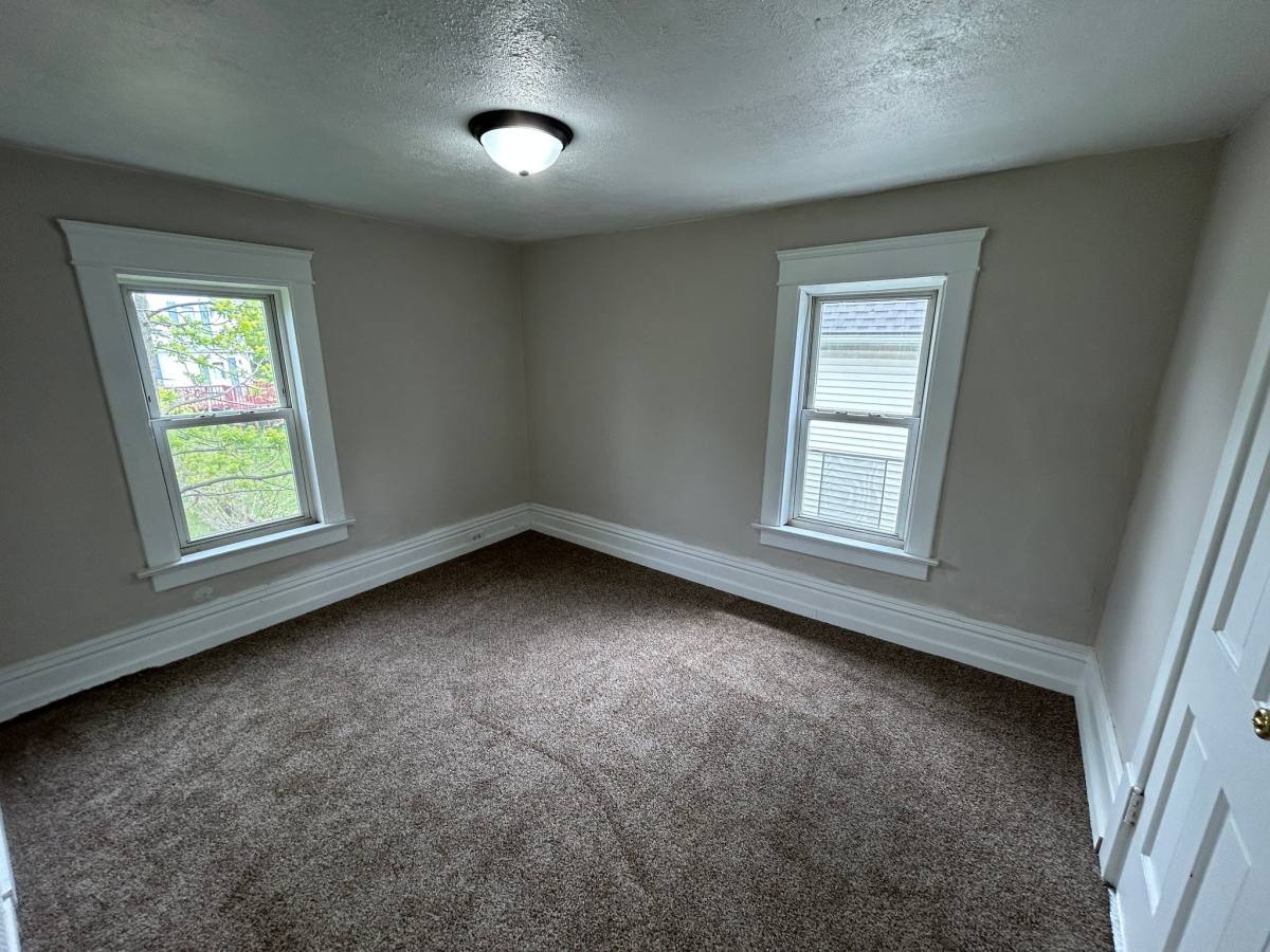 House for rent at 109 Kent Court, Akron, OH 44305