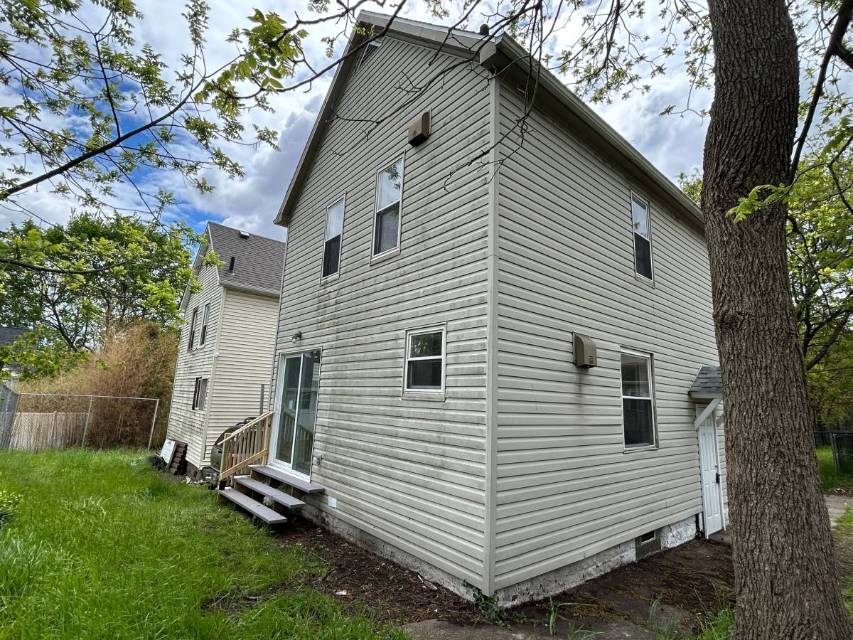 House for rent at 109 Kent Court, Akron, OH 44305