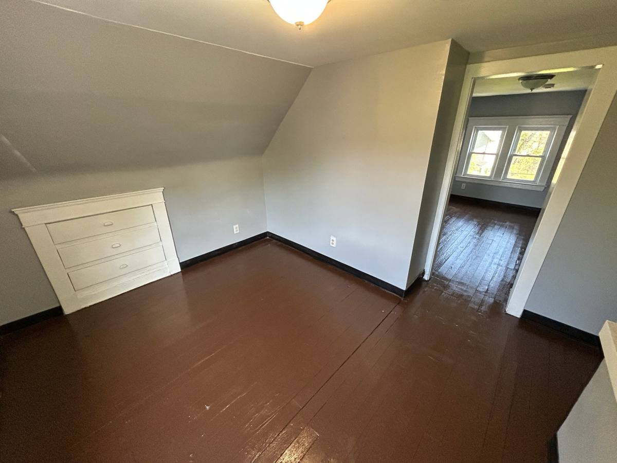 House for rent at 11220 Primrose Ave, Cleveland, OH 44108