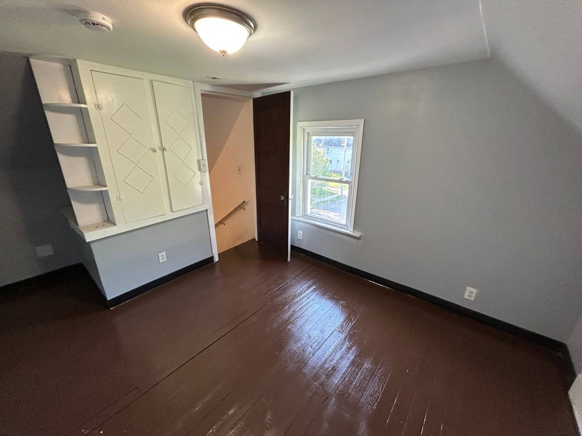 House for rent at 11220 Primrose Ave, Cleveland, OH 44108