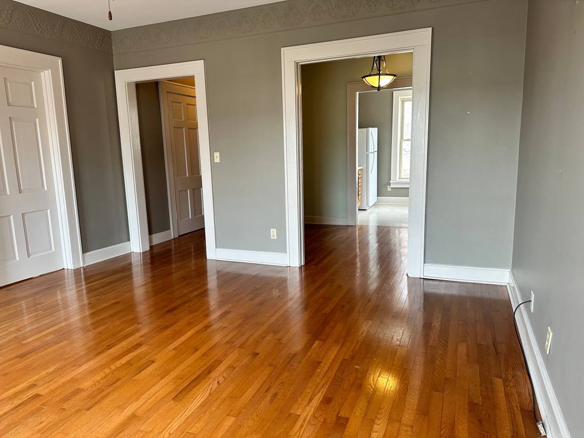Apartment for rent at 12 N Main St #2, Madisonville, KY 42431