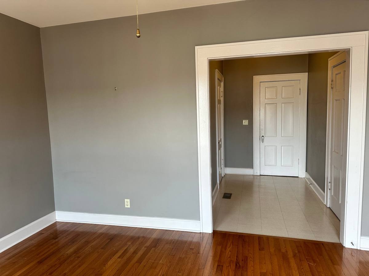 Apartment for rent at 12 N Main St #2, Madisonville, KY 42431