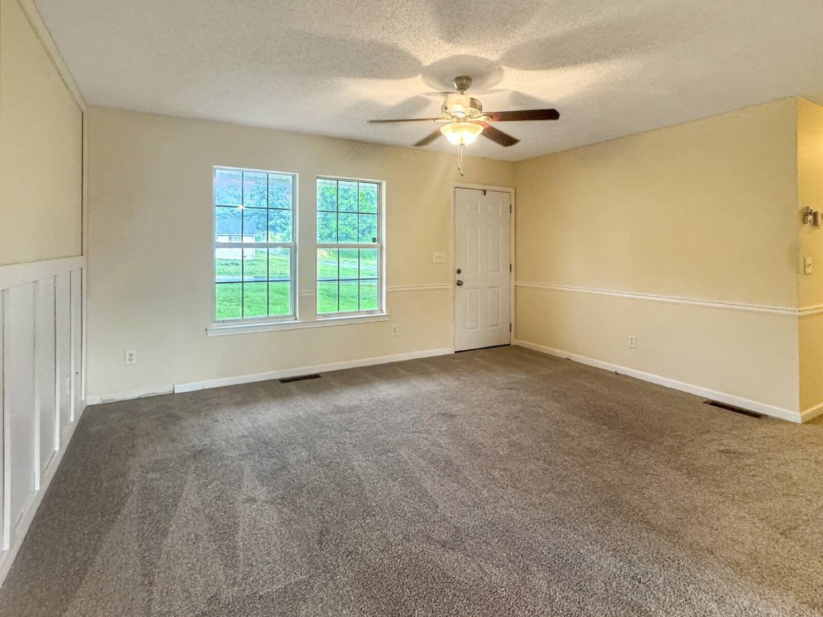 House for rent at 4031 Oliver Dr, Gainesville, GA 30506