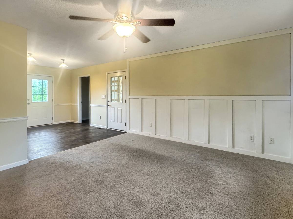 House for rent at 4031 Oliver Dr, Gainesville, GA 30506