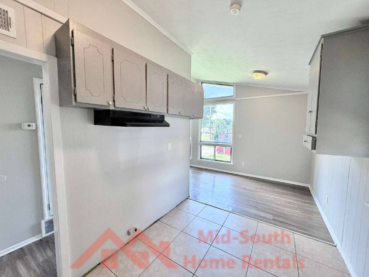House for rent at 2298 Dells Ave, Memphis, TN 38127