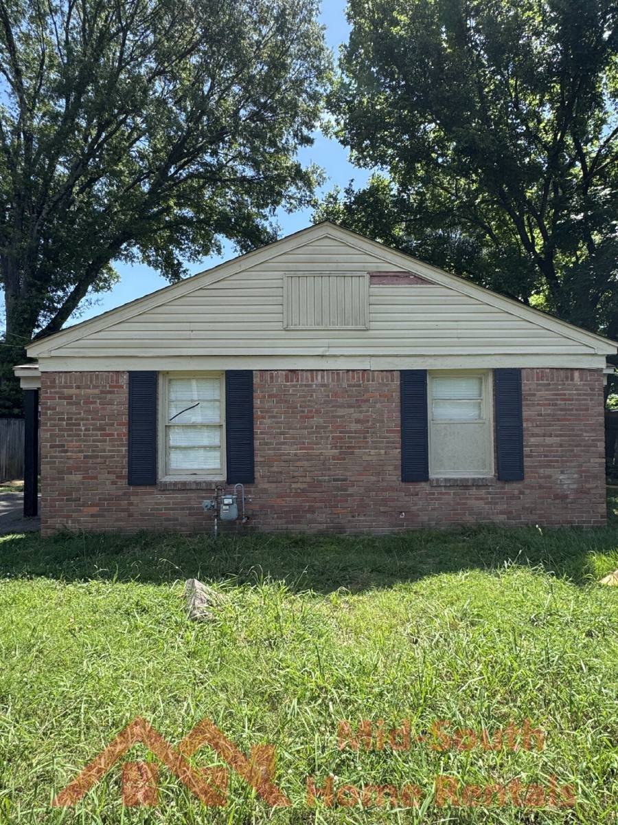 Apartment for rent at 1604 Echles St, Memphis, TN 38111