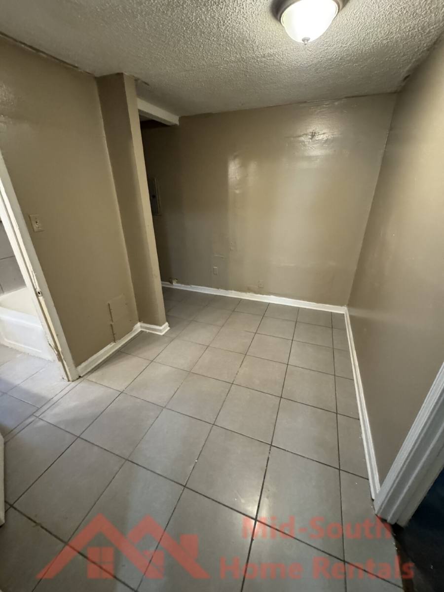 Apartment for rent at 1604 Echles St, Memphis, TN 38111
