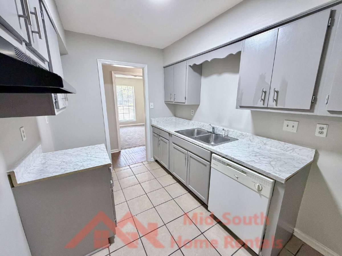 House for rent at 4147 Hallview Dr, Memphis, TN 38128