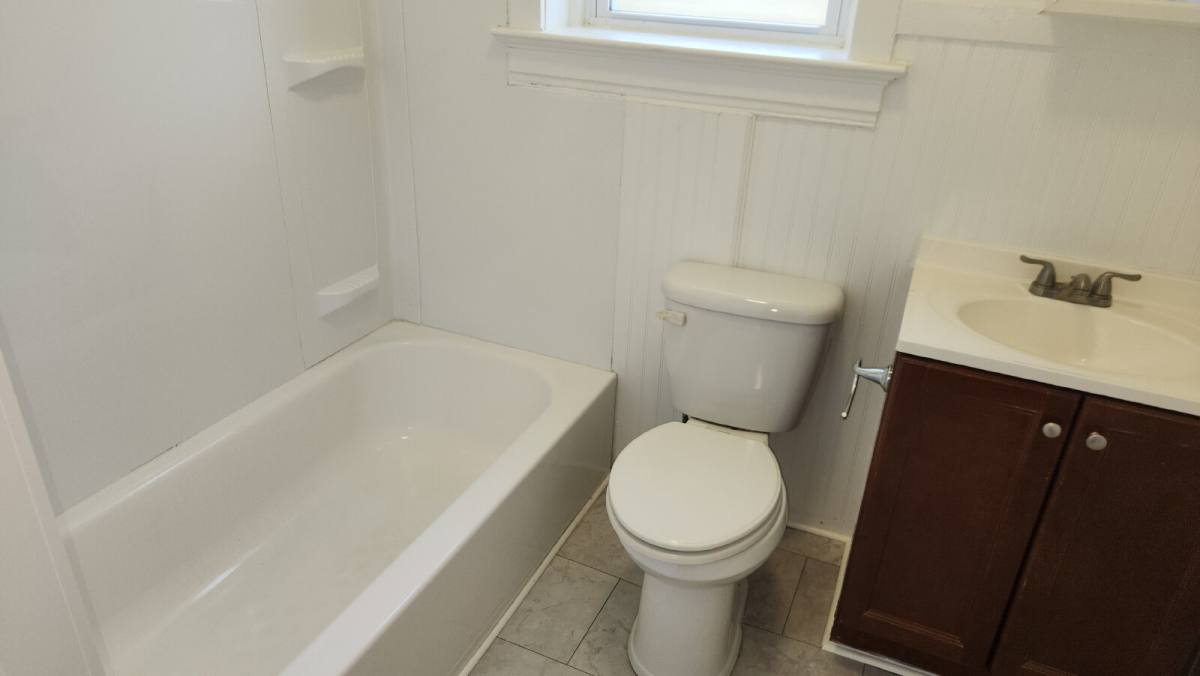Townhouse for rent at 3721 Iowa Ave, Saint Louis, MO 63118