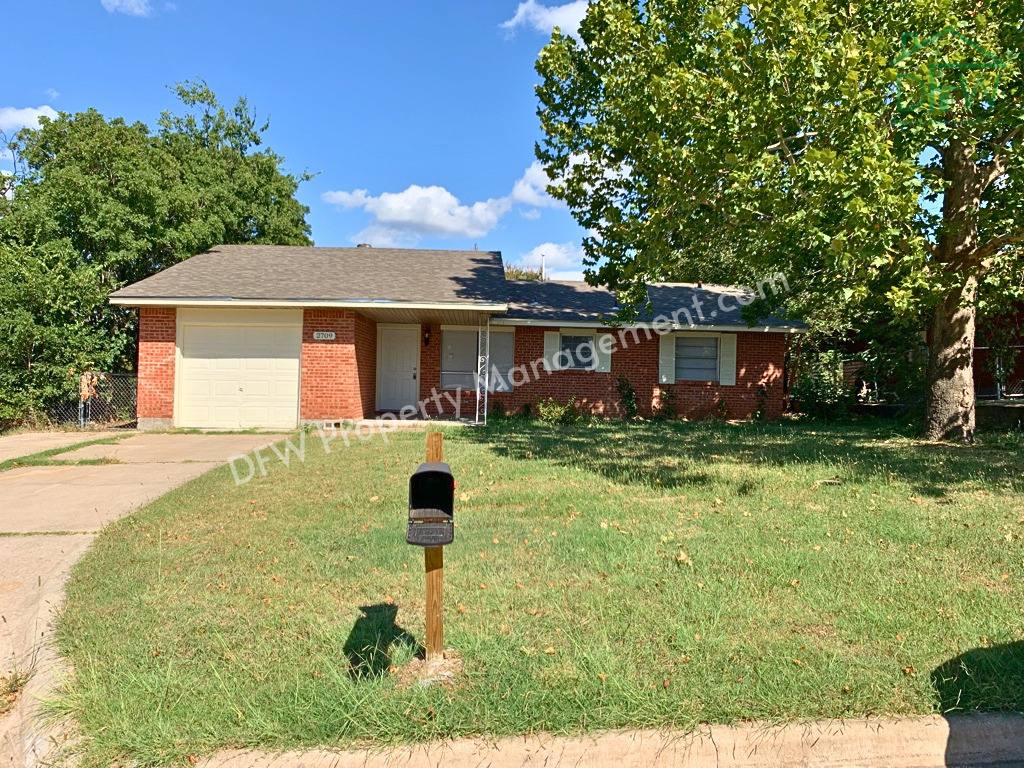 House for rent at 2709 NW Hilltop Dr, Lawton, OK 73507