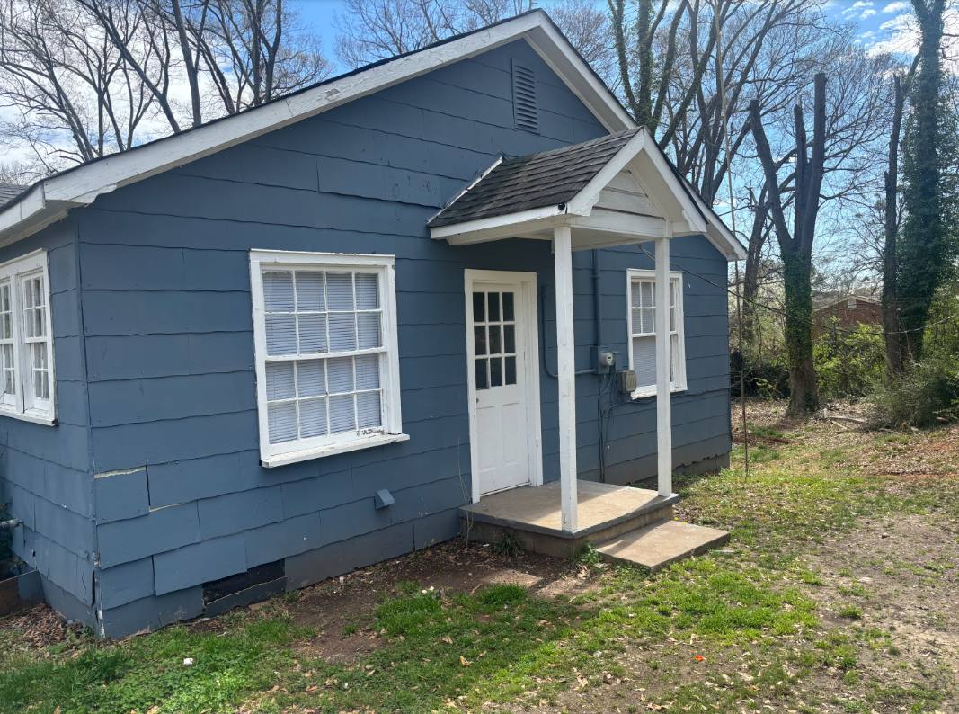 House for rent at 230 W Wood St, Spartanburg, SC 29303