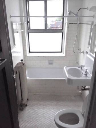 Apartment for rent at 10 Ferris St #HIGHLA, Highland Park, MI 48203