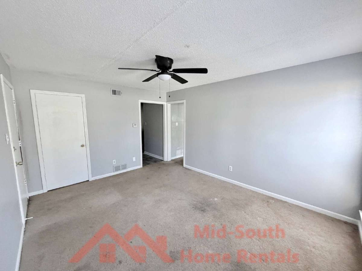 Townhouse for rent at 4016 Socorro Dr, Memphis, TN 38128