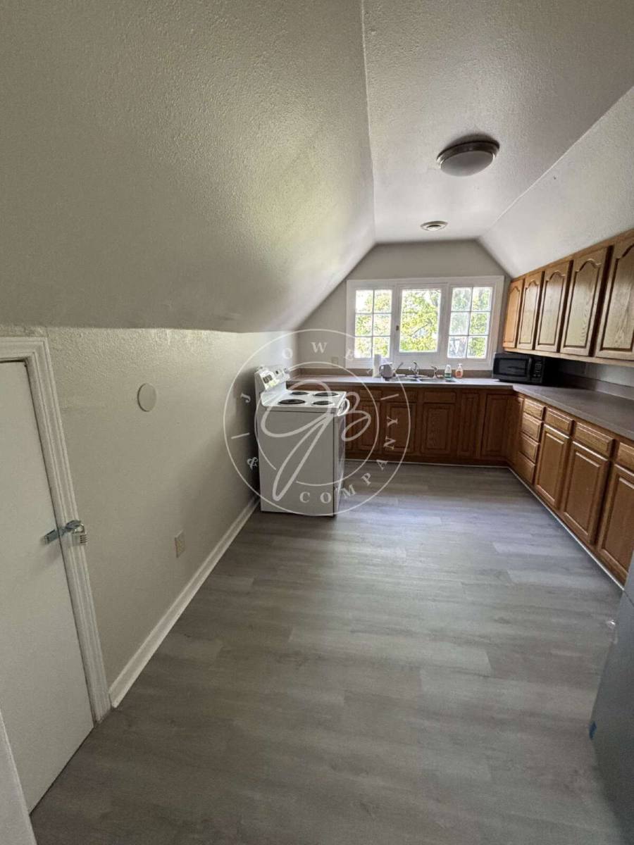 Townhouse for rent at 1465 Milburn Ave 1 2 #1, Toledo, OH 43606