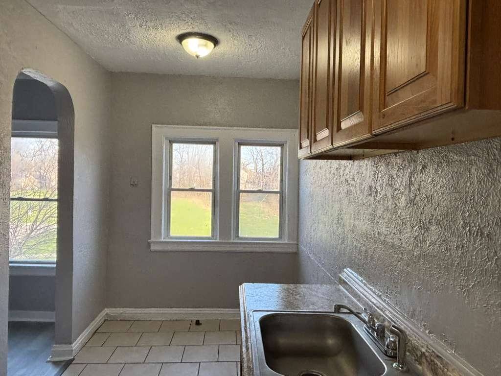 Apartment for rent at 848 Linn Dr #5, Cleveland, OH 44108