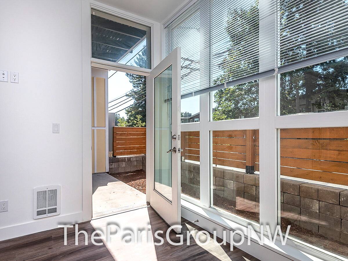 Apartment for rent at 3108 NE 145th St #102, Seattle, WA 98155