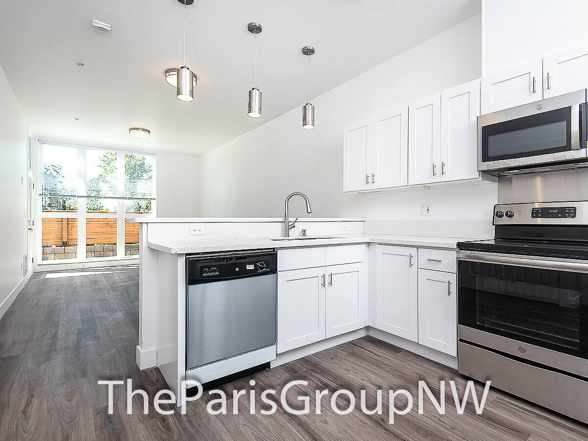 Apartment for rent at 3108 NE 145th St #102, Seattle, WA 98155