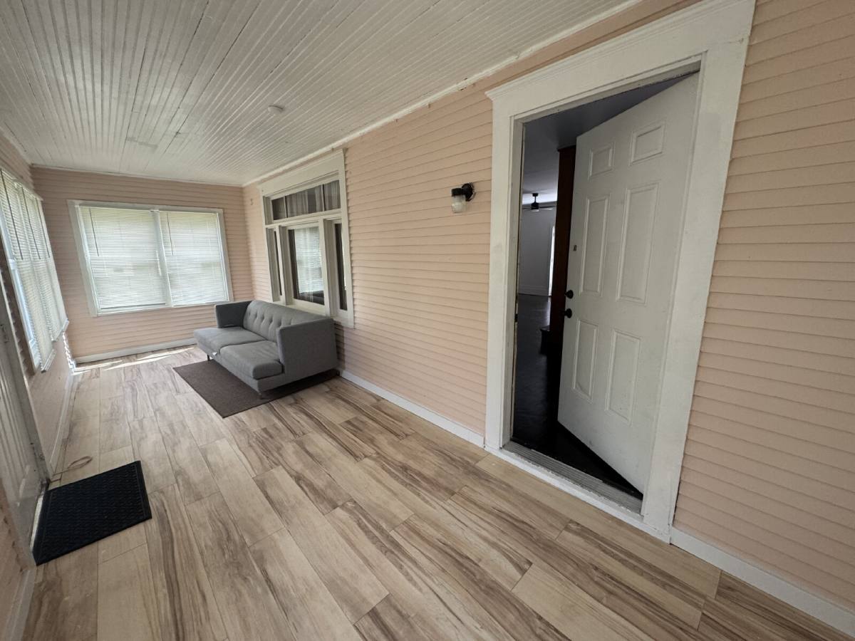 House for rent at 2947 Morgan Ave N, Minneapolis, MN 55411