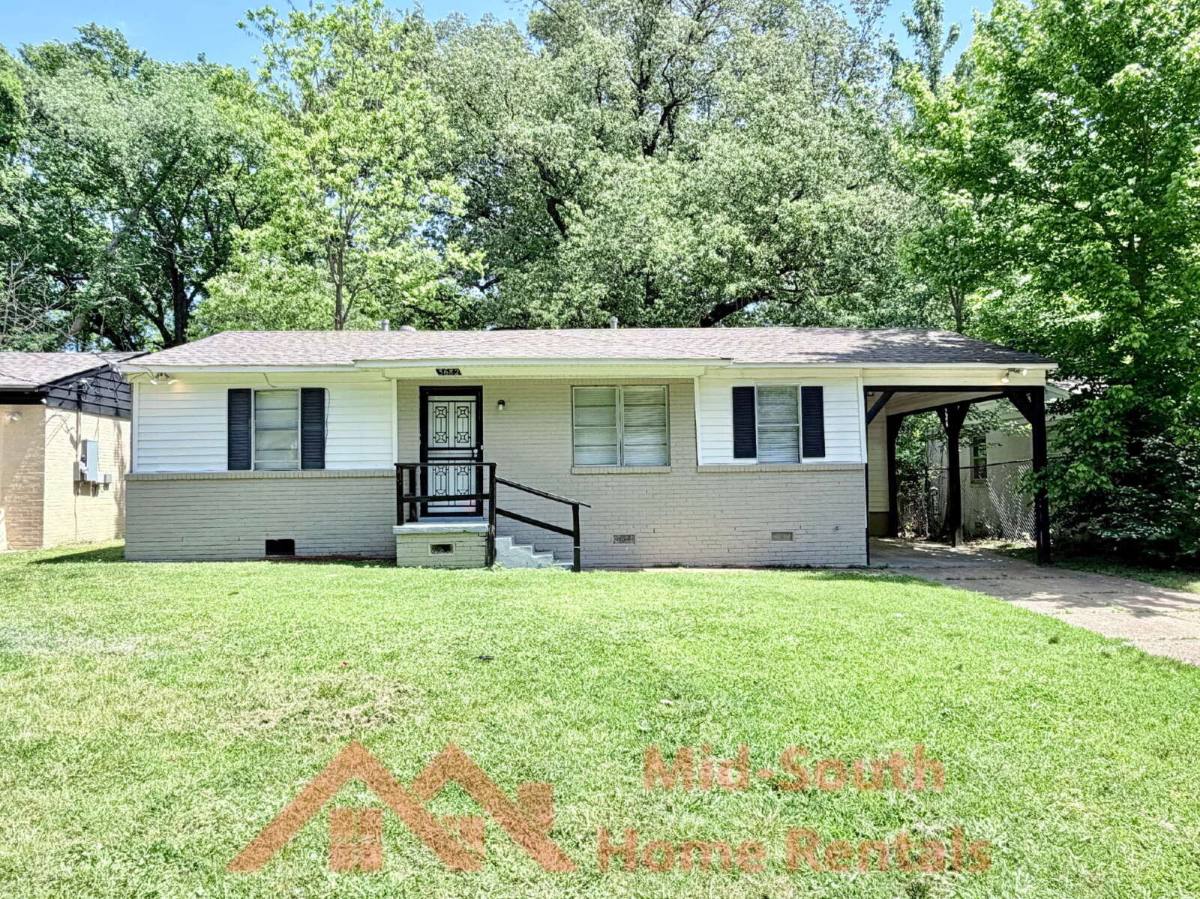 House for rent at 3682 Suzanne Dr, Memphis, TN 38127