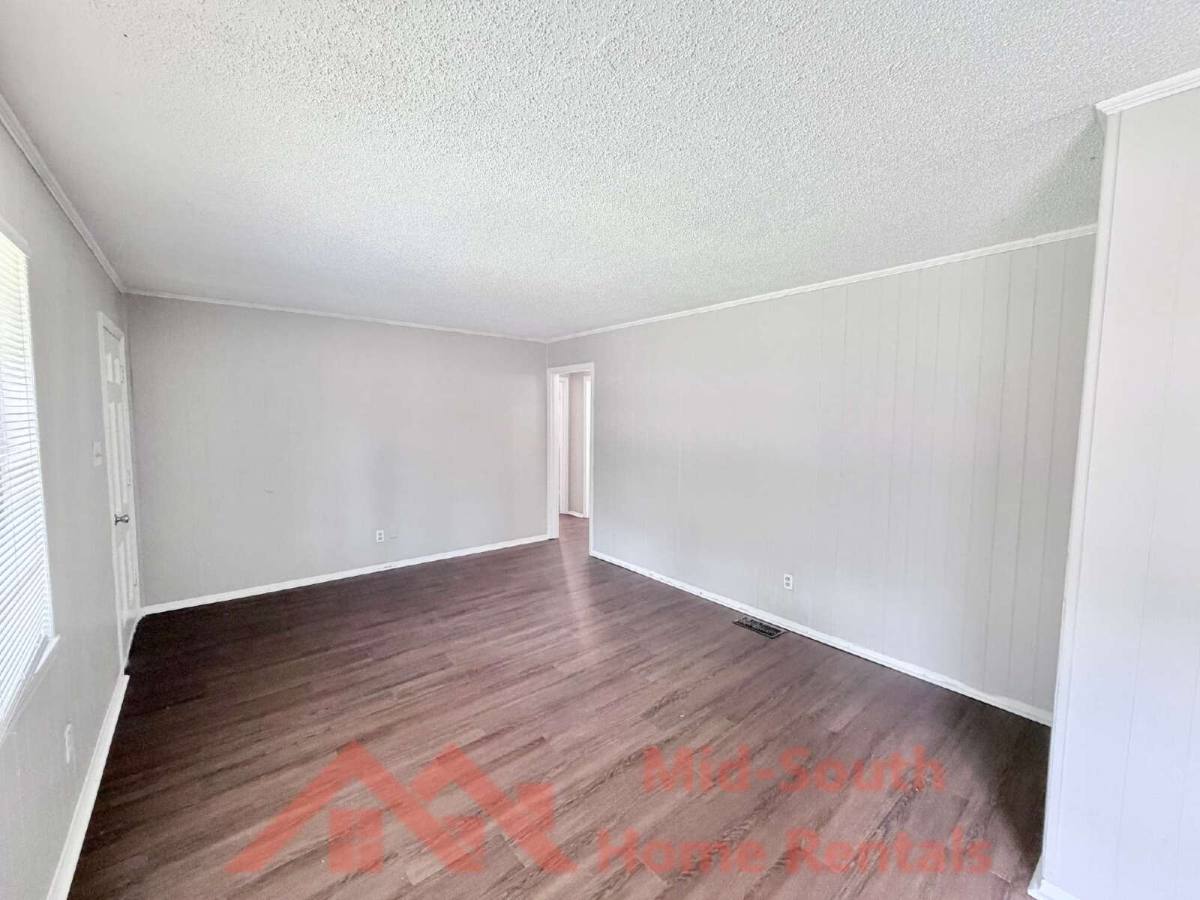 House for rent at 3682 Suzanne Dr, Memphis, TN 38127