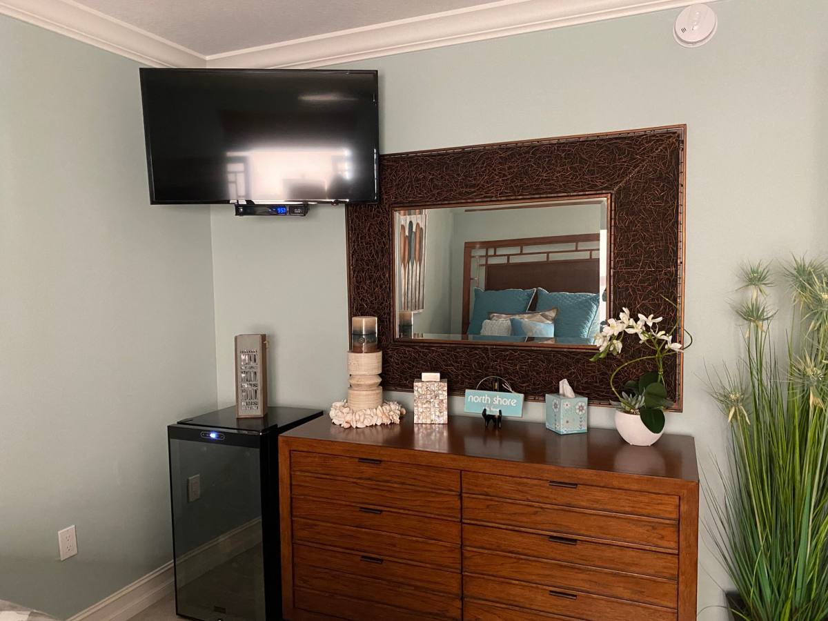 Condo for rent at 17400 Gulf Blvd #J9, Saint Petersburg, FL 33708