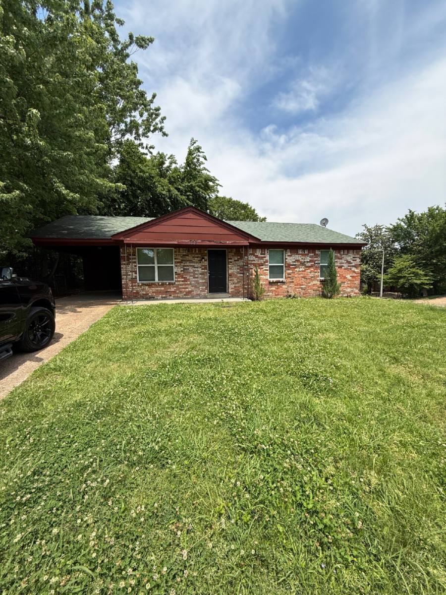 House for rent at 3386 Spring Water Cove, Memphis, TN 38128