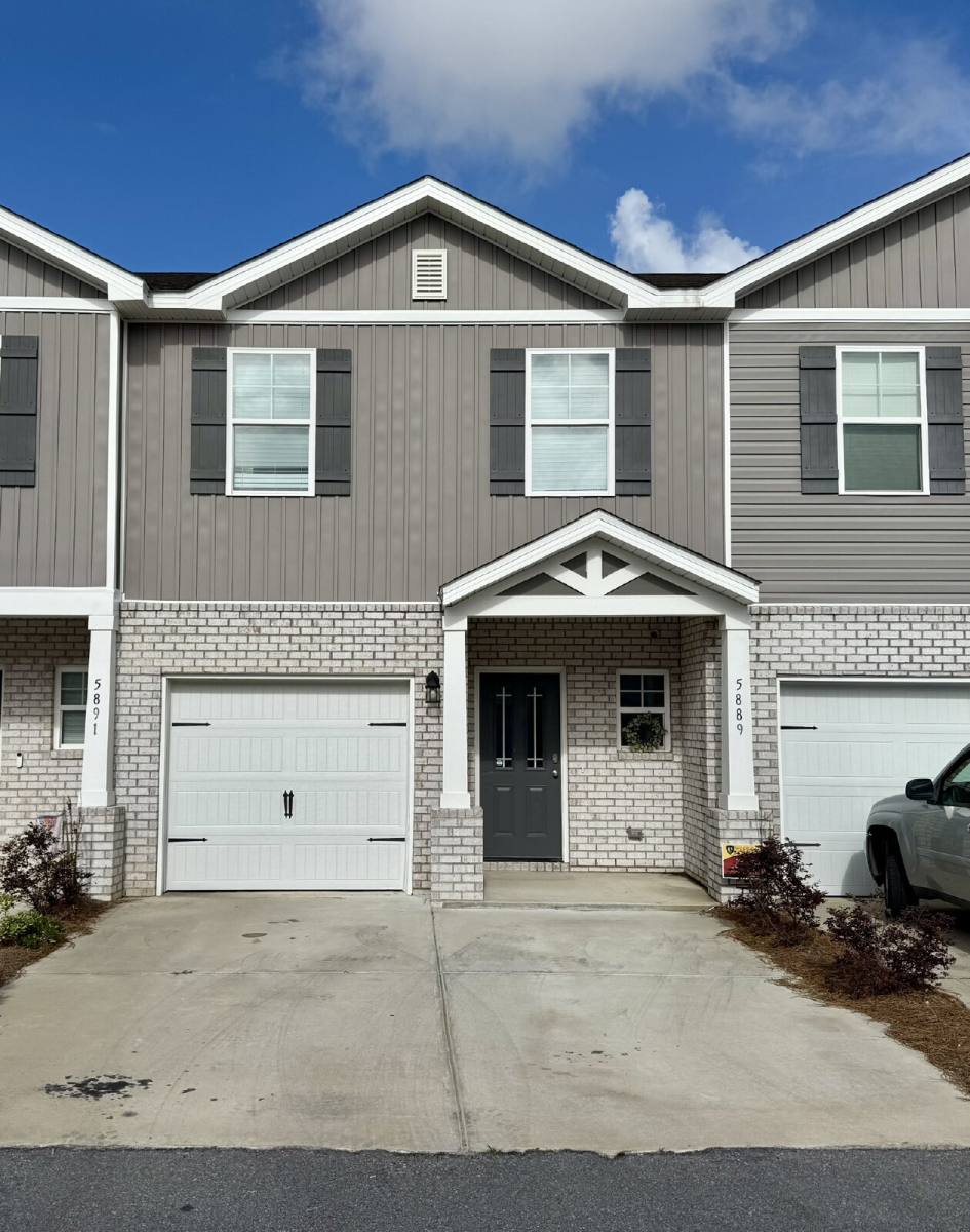 Townhouse for rent at 5889 Tyndall Place, Panama City, FL 32404