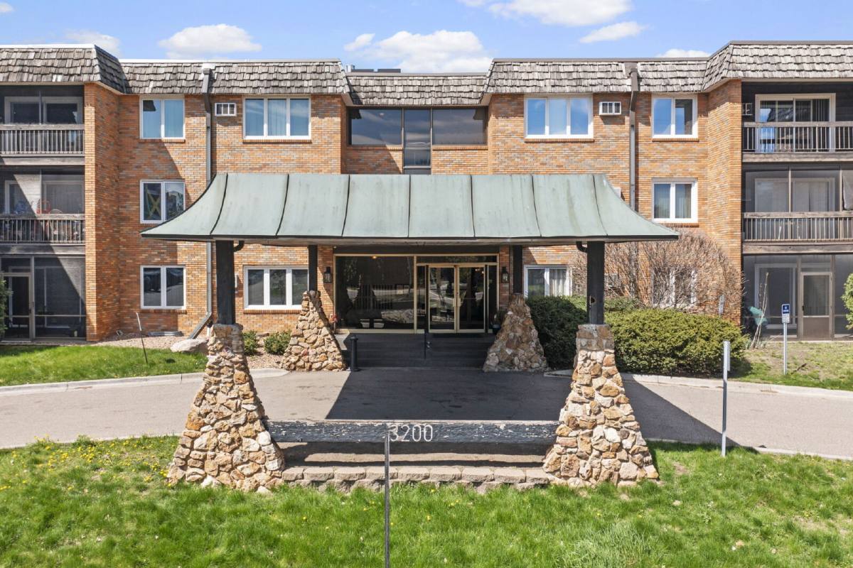 Condo for rent at 3200 Virginia Ave #106, Minneapolis, MN 55426