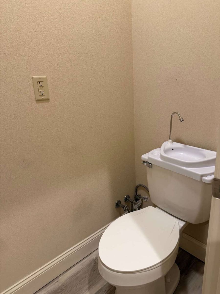Townhouse for rent at 301 W 1st St #1, Laurel, MT 59044