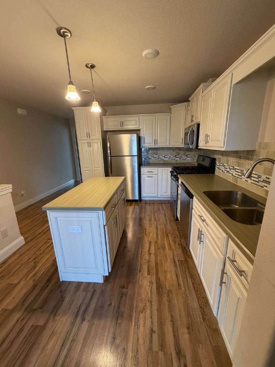 Townhouse for rent at 301 W 1st St #1, Laurel, MT 59044