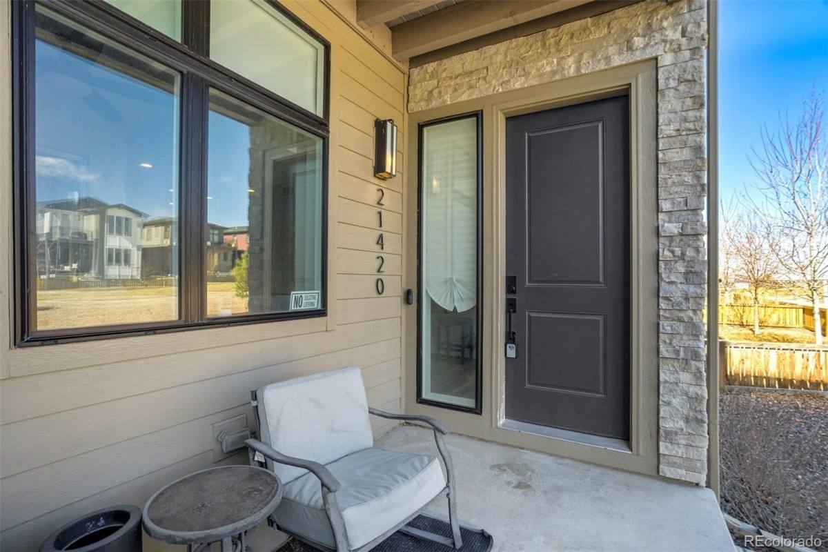 House for rent at 21420 E 61st Dr, Aurora, CO 80019