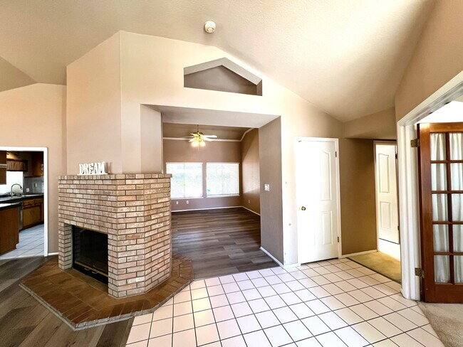House for rent at 9316 Foxglen Court, Bakersfield, CA 93312