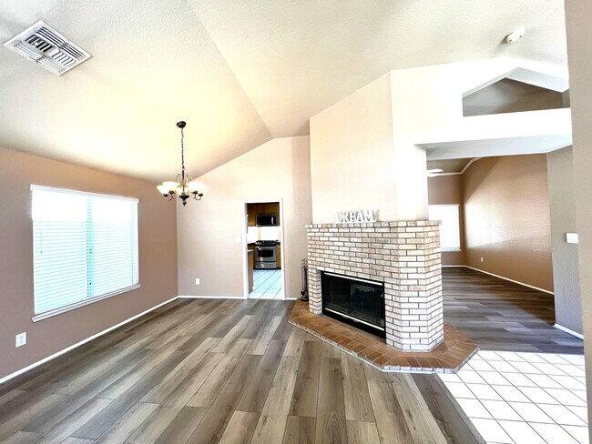 House for rent at 9316 Foxglen Court, Bakersfield, CA 93312