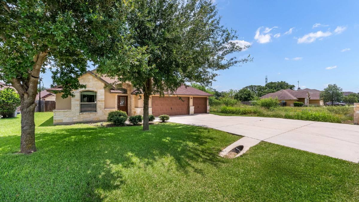 House for rent at 15606 Fox Lane, Schertz, TX 78154