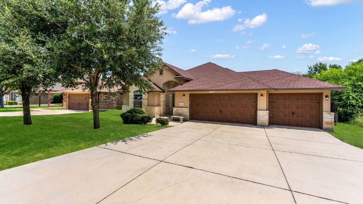 House for rent at 15606 Fox Lane, Schertz, TX 78154