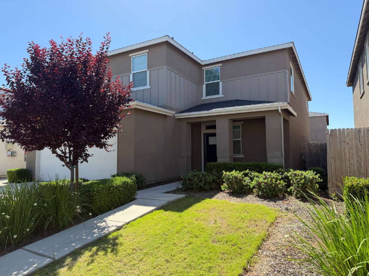 House for rent at 2454 Quesada Dr, Merced, CA 95340