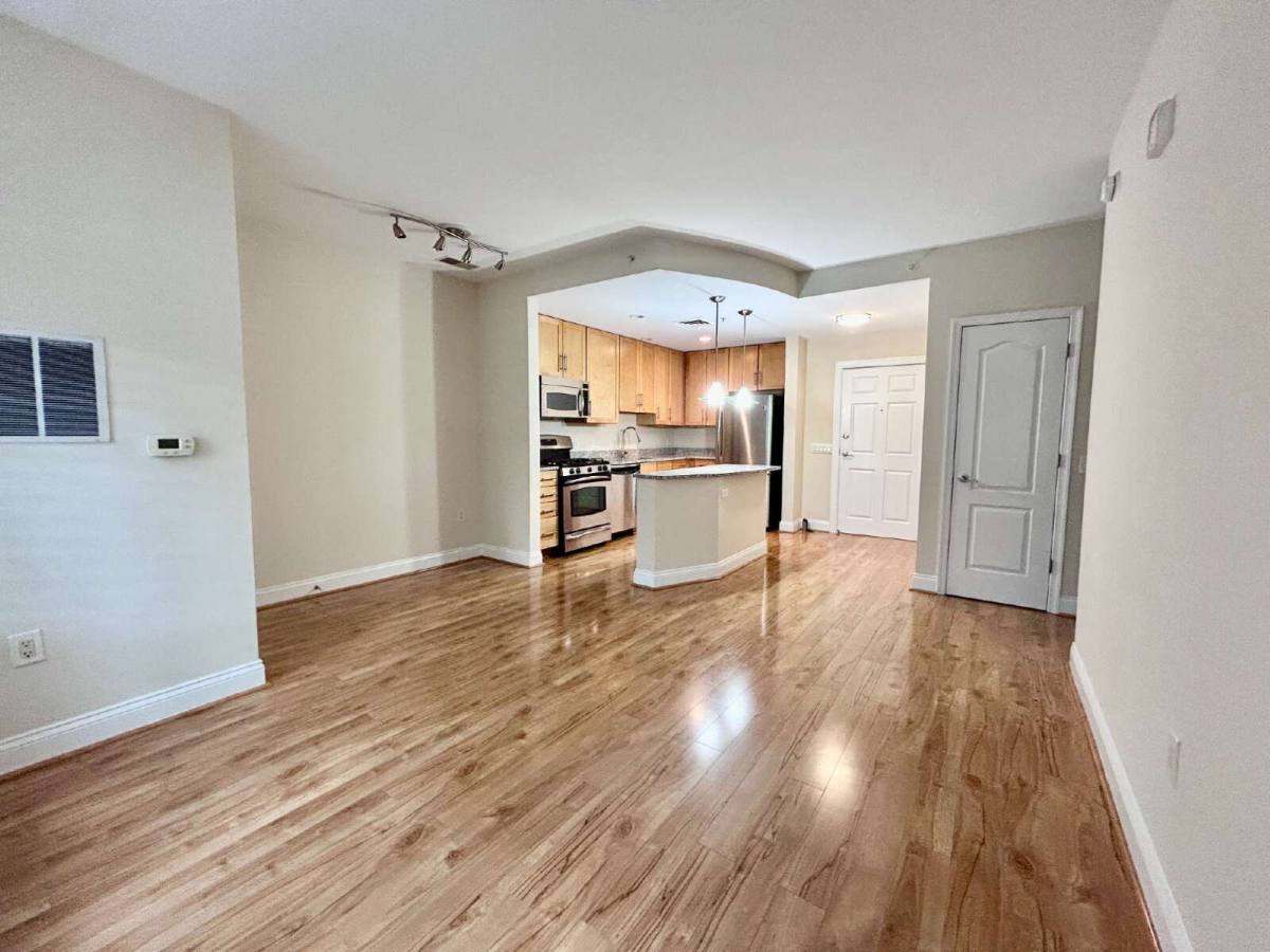 Condo for rent at 525 N Fayette St #117, Alexandria, VA 22314