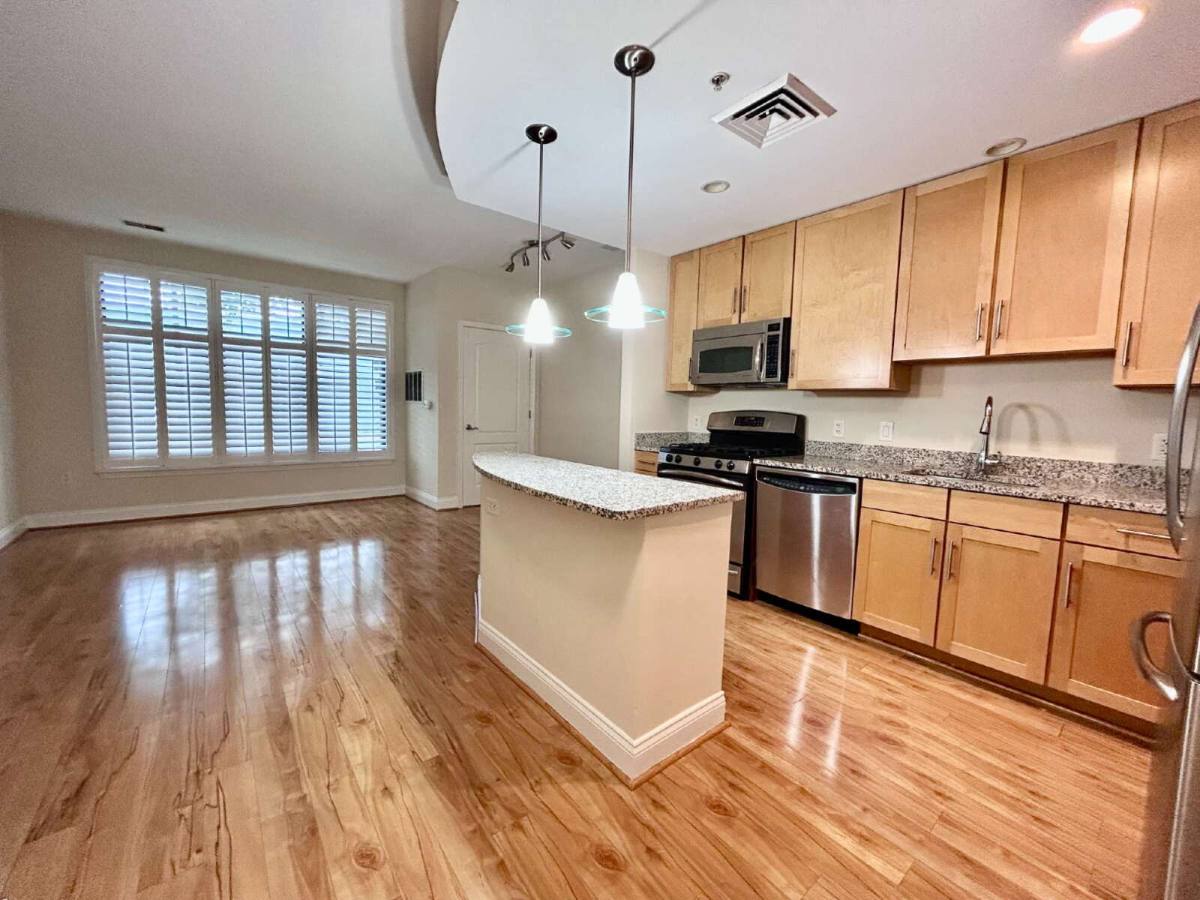 Condo for rent at 525 N Fayette St #117, Alexandria, VA 22314
