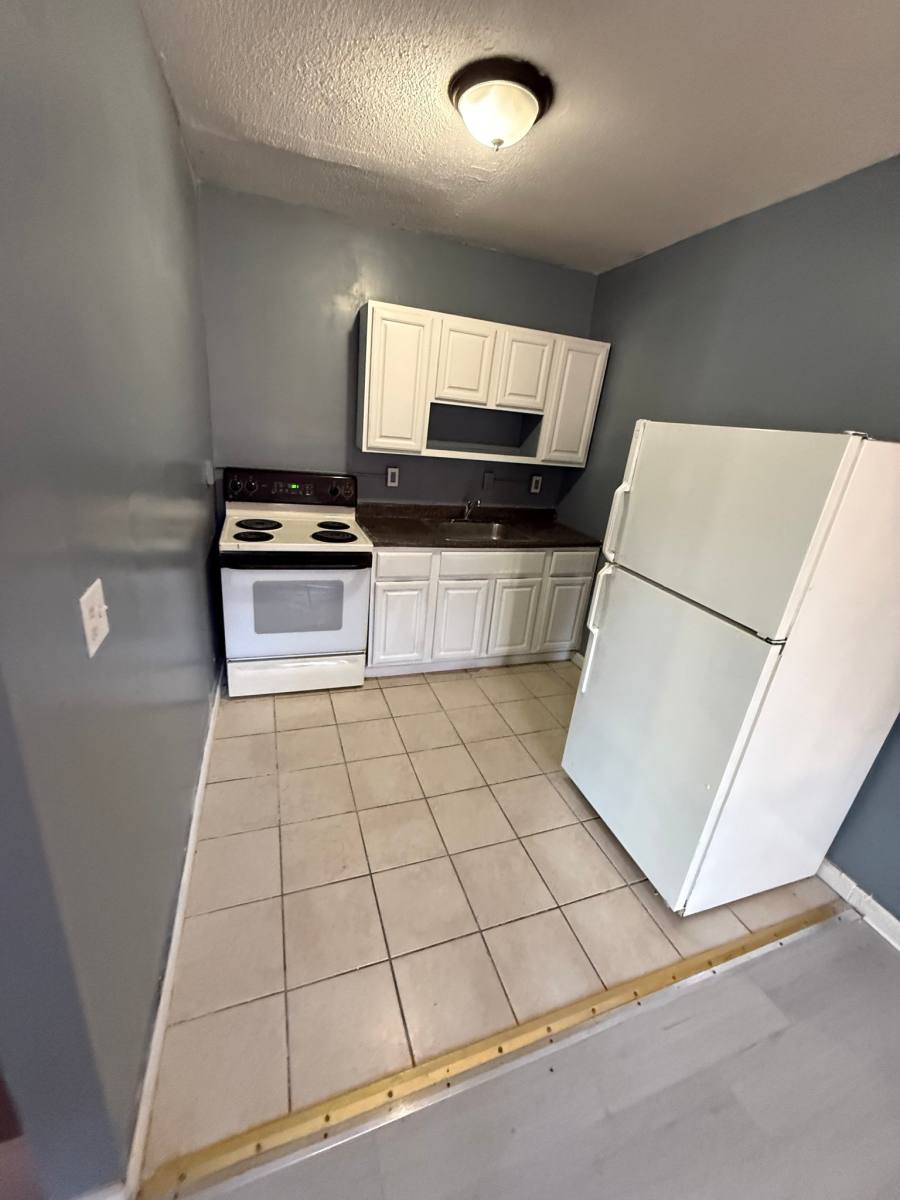 Apartment for rent at 43 Bedford St #B, Hartford, CT 06120