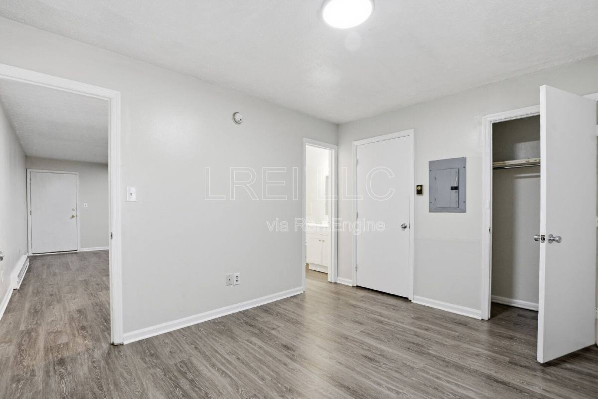 Apartment for rent at 176 Thistlewood Ave, Frankfort, KY 40601