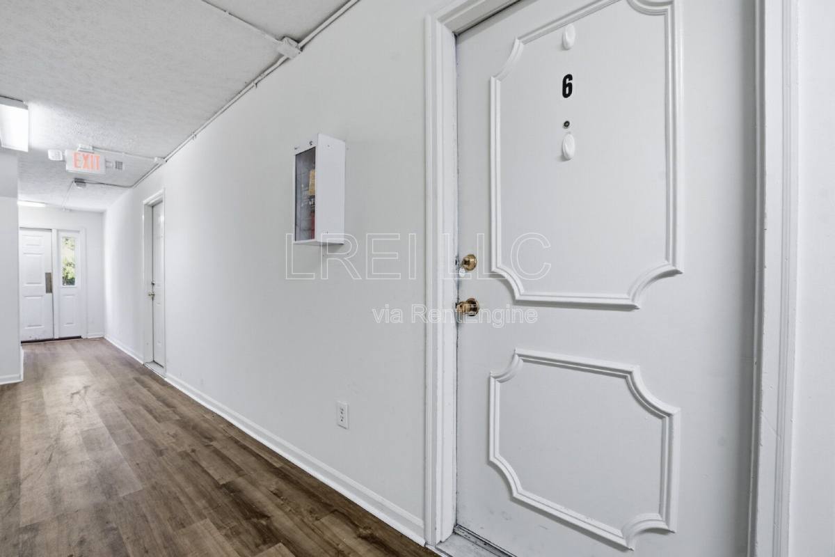 Apartment for rent at 176 Thistlewood Ave, Frankfort, KY 40601