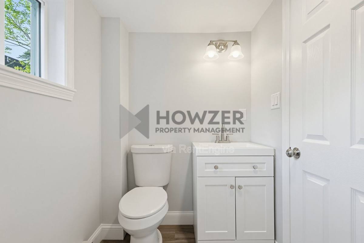 Apartment for rent at 35 Riverside Dr #1R, Buzzards Bay, MA 02532