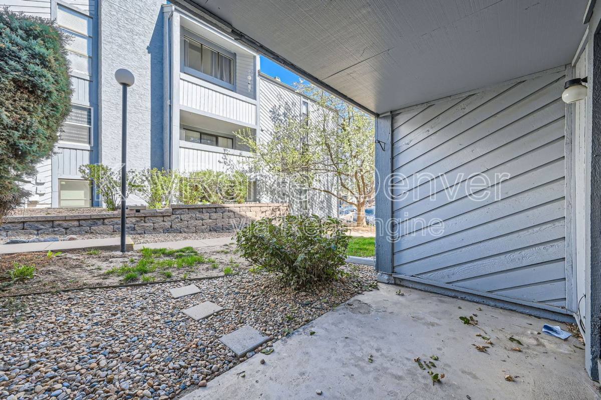 Apartment for rent at 14026 E Stanford Circle #J1, Aurora, CO 80015