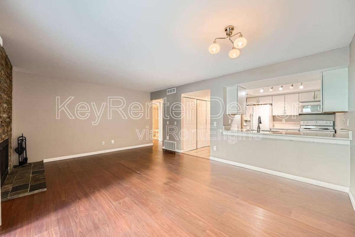 Apartment for rent at 14026 E Stanford Circle #J1, Aurora, CO 80015