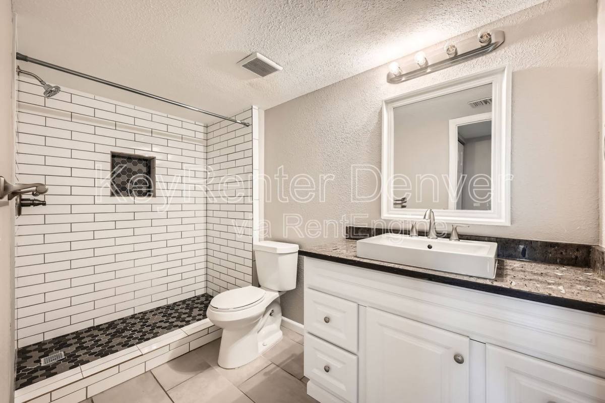 Apartment for rent at 14026 E Stanford Circle #J1, Aurora, CO 80015
