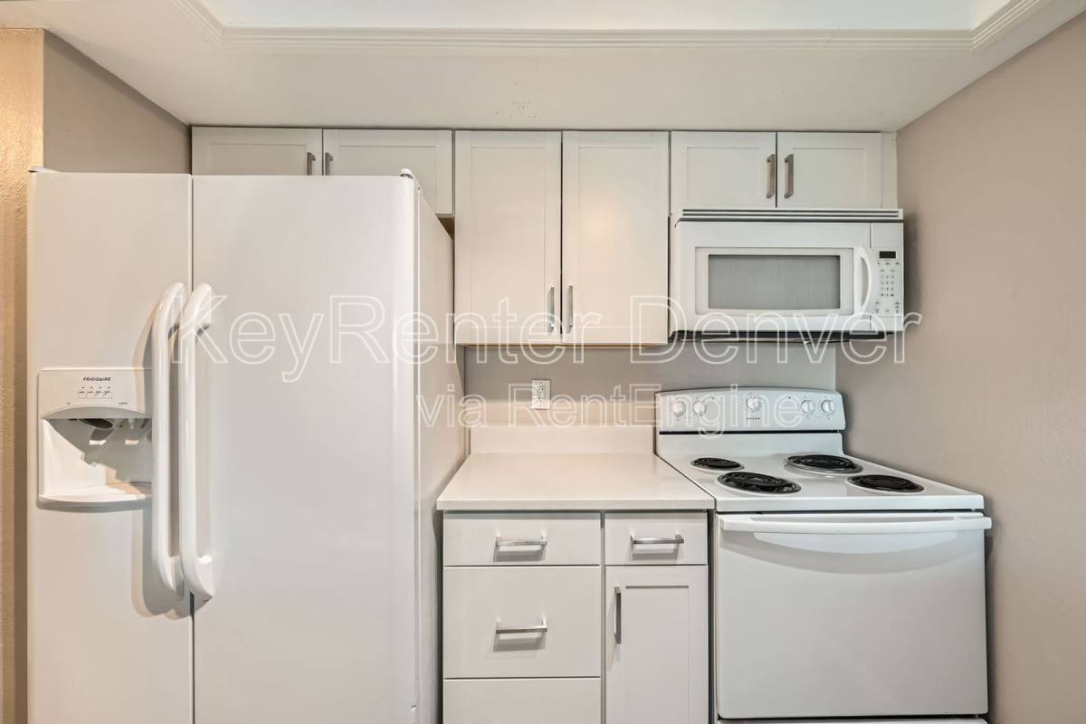 Apartment for rent at 14026 E Stanford Circle #J1, Aurora, CO 80015