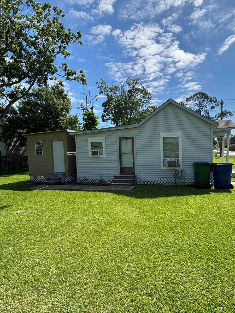 House for rent at 608 W Cedar, Angleton, TX 77515