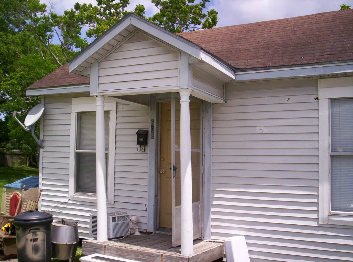 House for rent at 608 W Cedar, Angleton, TX 77515